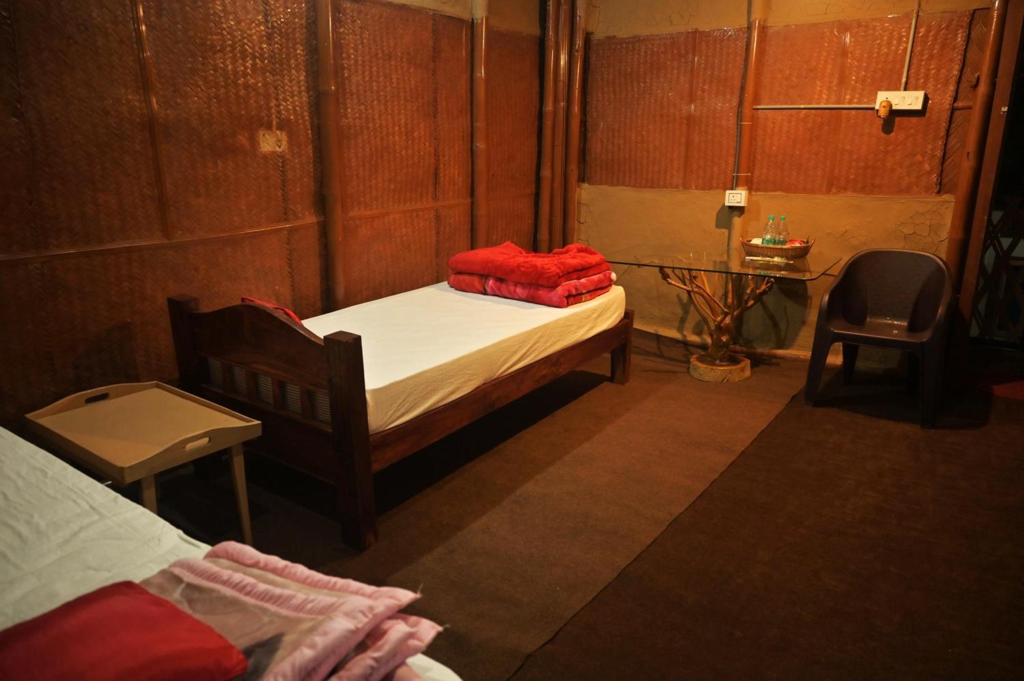 מלון Kāziranga Gorh Retreat מראה חיצוני תמונה